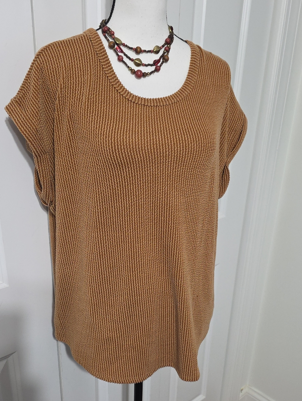 Relaxed Ribbed Short-Sleeve Top in Camel